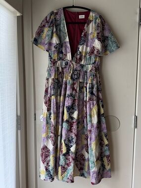 AUREUM beautiful stitched dress